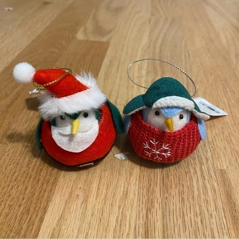 Featherly Friends Bird Christmas Ornament Bundle Santa Hat NEW